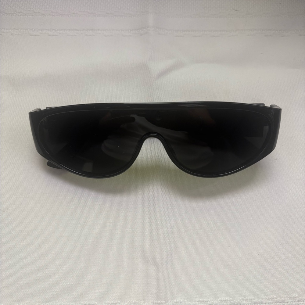 Sleek Black Shield Sunglasses